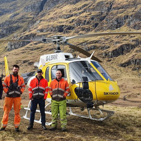 Pilot and Task Specialists