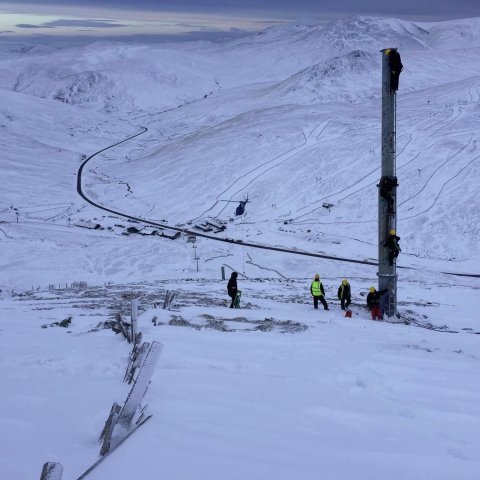Skyhook Helicopters Glenshee Ski Centre 11
